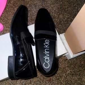 Mens dress shoes